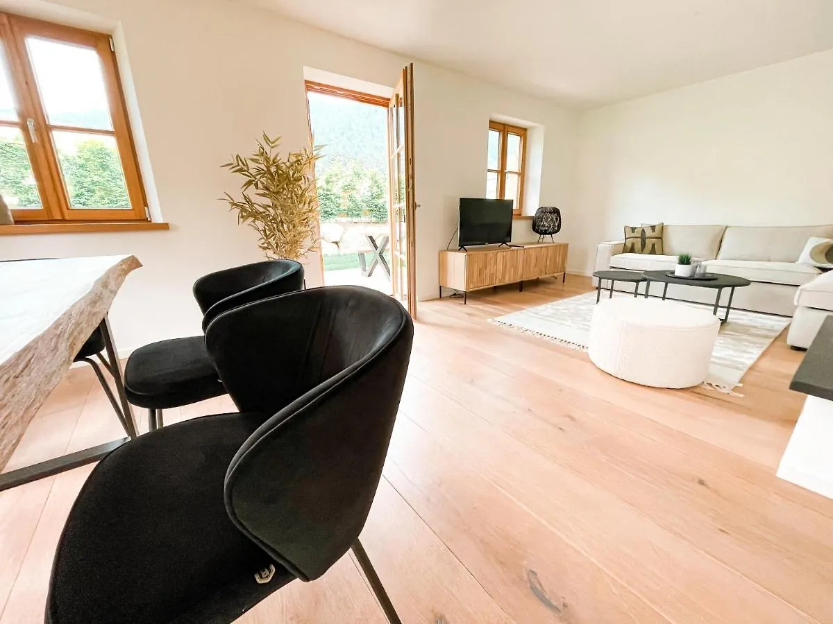 Holiday home Natur Pur - Doppelhaushaelfte Im Idyllischen Kreuth